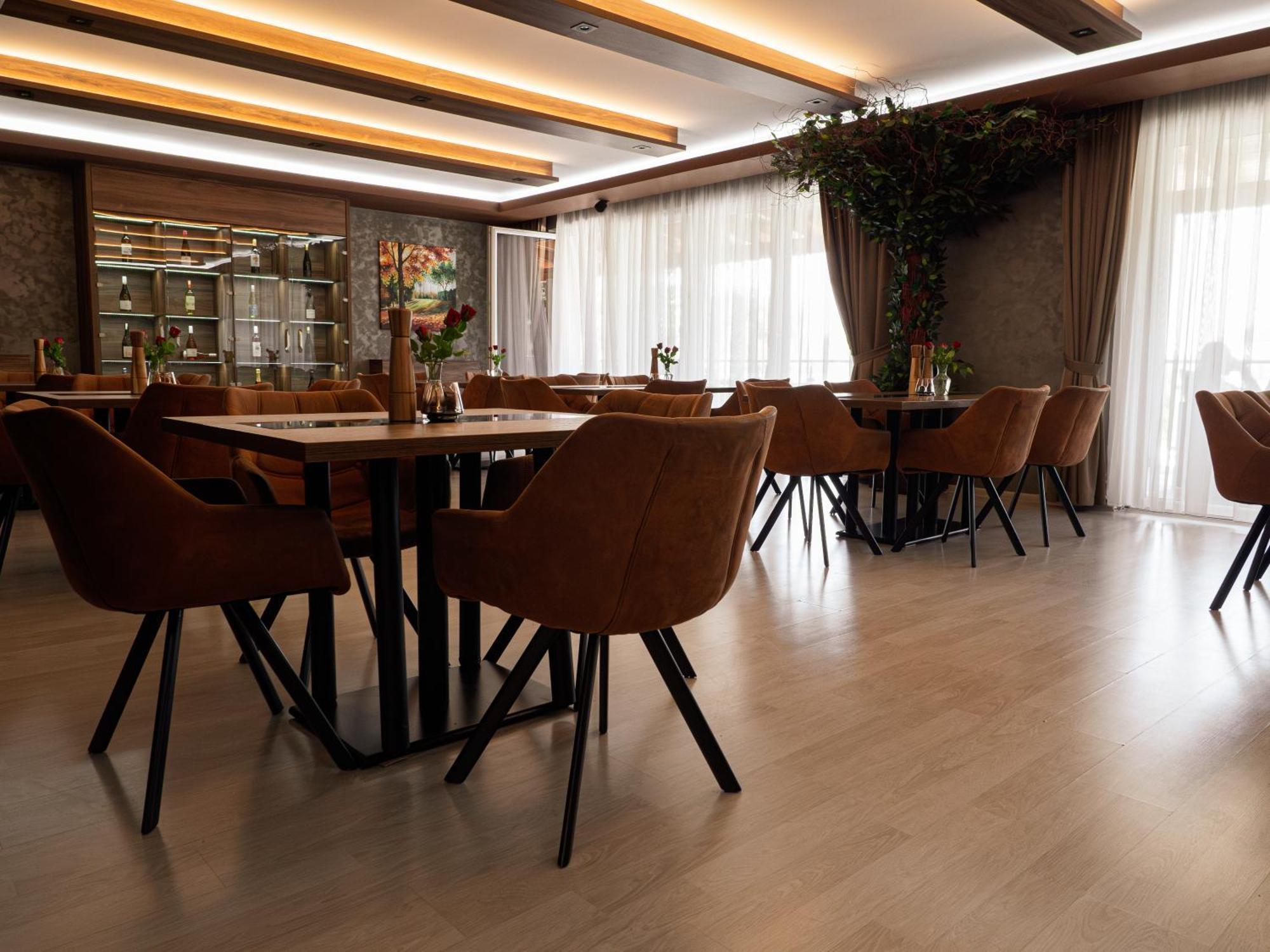 Elite Hotel Nová Dubnica Εξωτερικό φωτογραφία